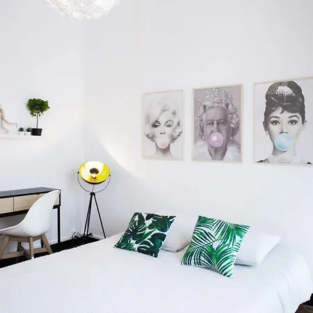 Gregbnb-com - T2 37m2 - Climatise - Parking Inclus - Balcon - Wifi Fibre - No1 Apartment Toulon